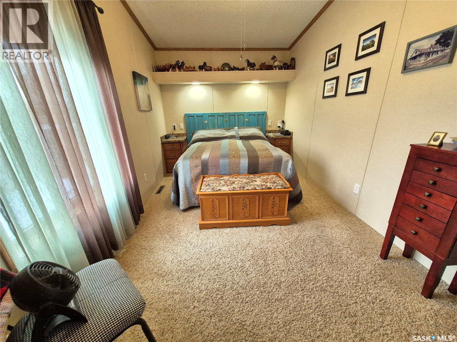 4425 Access Road, Halbrite, SK - Indoor Photo Showing Bedroom
