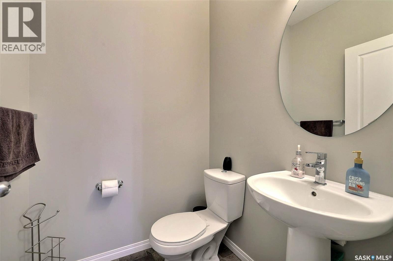 5345 Mckenna Crescent, Regina, SK - Indoor Photo Showing Bathroom