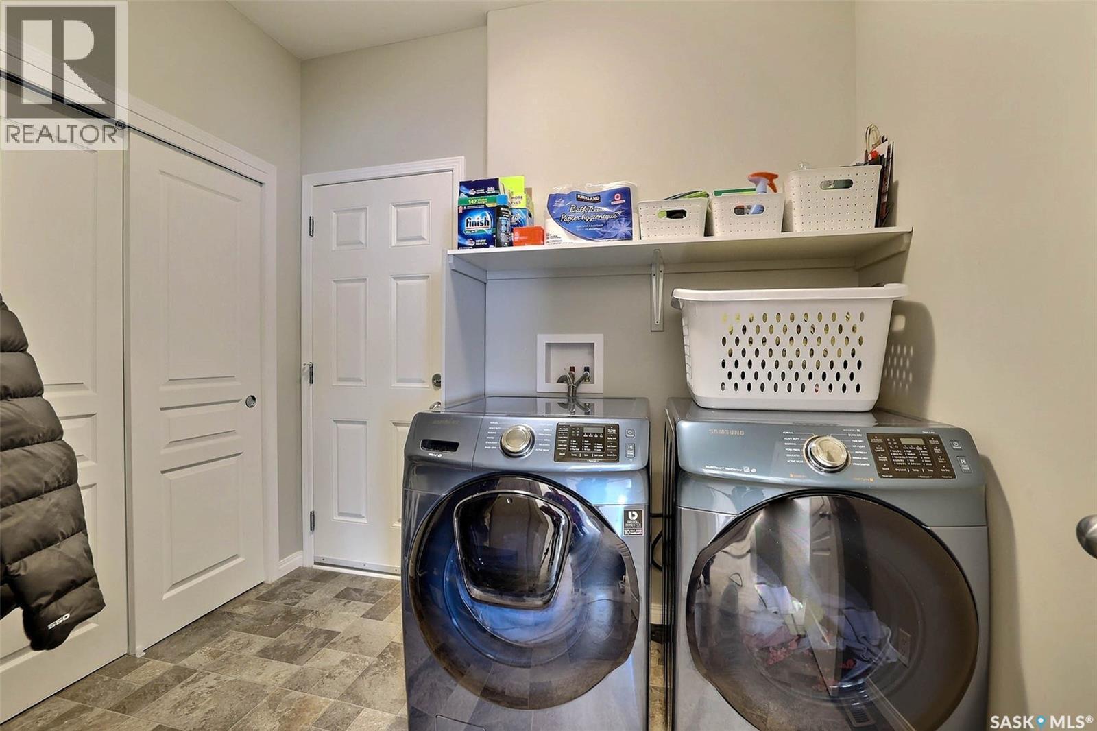 5345 Mckenna Crescent, Regina, SK - Indoor Photo Showing Laundry Room