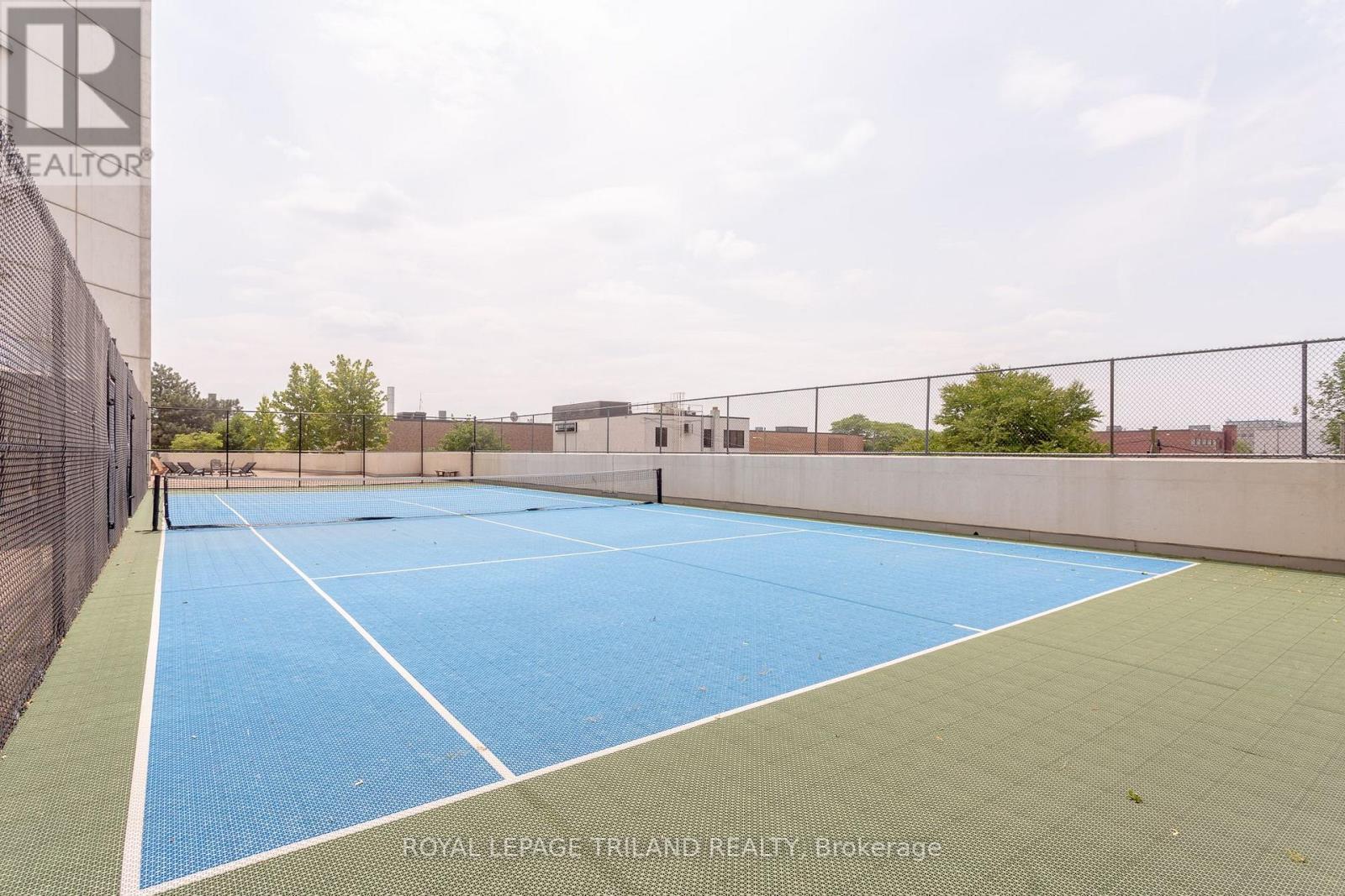 2703 - 323 Colborne Street, London East (East K), ON - Outdoor