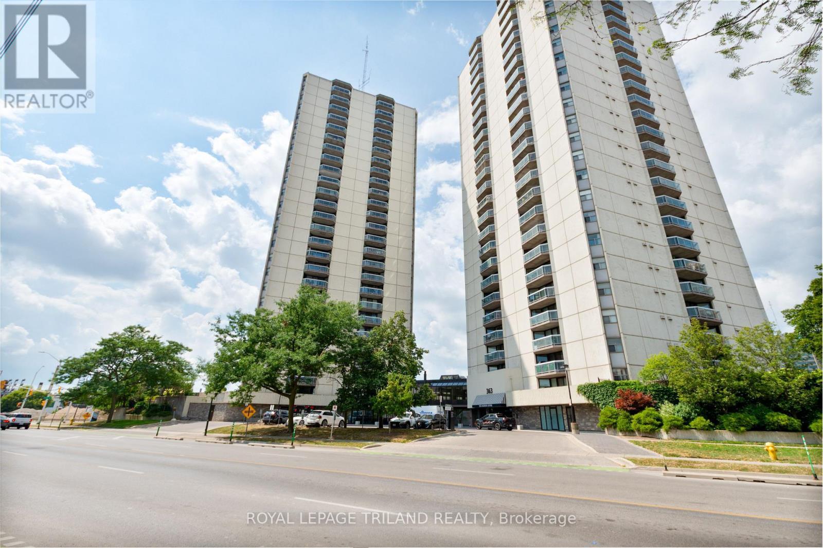 2703 - 323 Colborne Street, London East (East K), ON - Outdoor With Facade