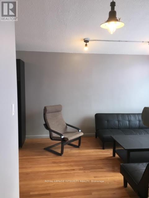 2347 Baseline Road, Ottawa, ON - Indoor