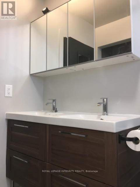 2347 Baseline Road, Ottawa, ON - Indoor Photo Showing Bathroom