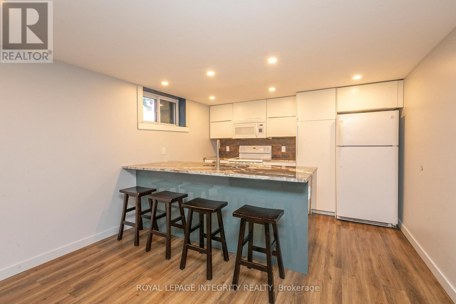 2347 Baseline Road, Ottawa, ON - Indoor Photo Showing Kitchen