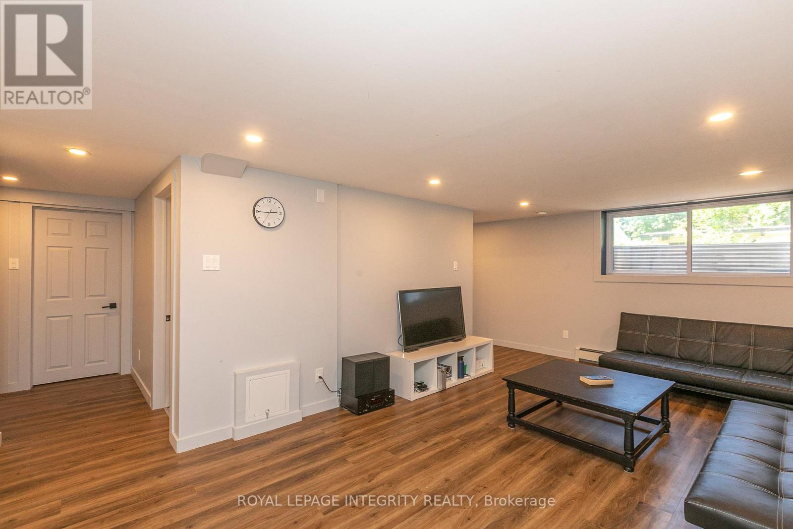 2347 Baseline Road, Ottawa, ON - Indoor