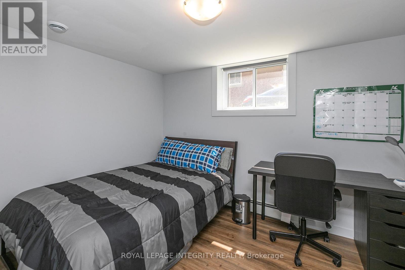 2347 Baseline Road, Ottawa, ON - Indoor Photo Showing Bedroom