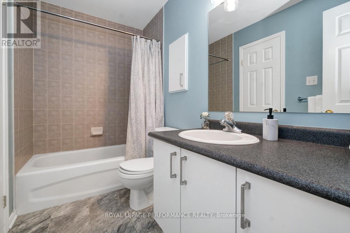 175 Arcola Private, Ottawa, ON - Indoor Photo Showing Bathroom