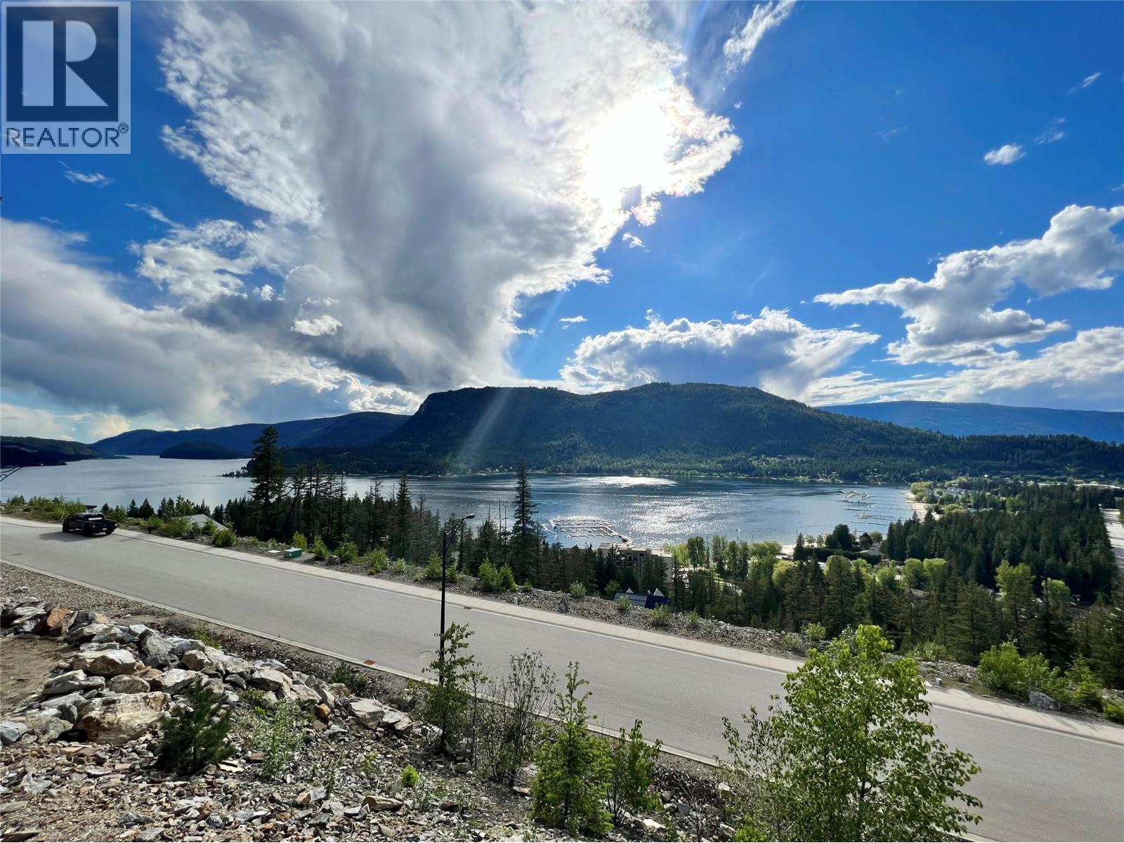 266 Sunset Drive, Sicamous, BC