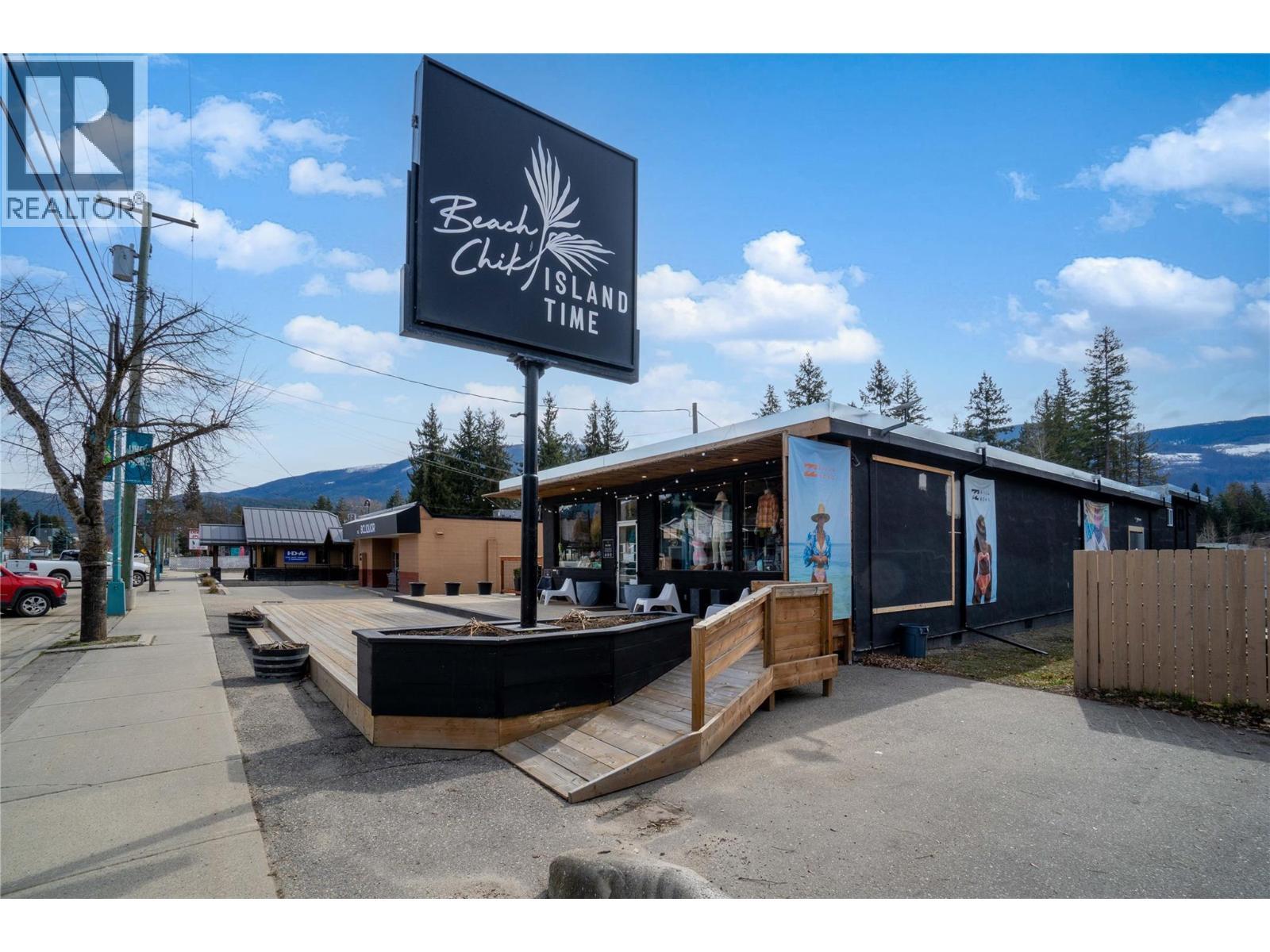 266 Sunset Drive, Sicamous, BC