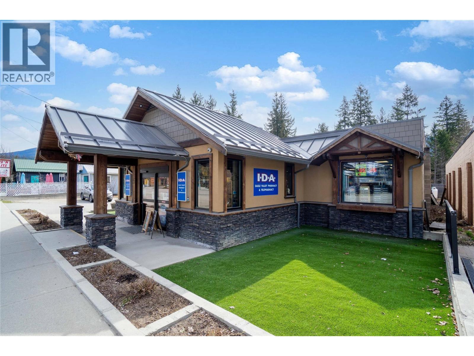 266 Sunset Drive, Sicamous, BC