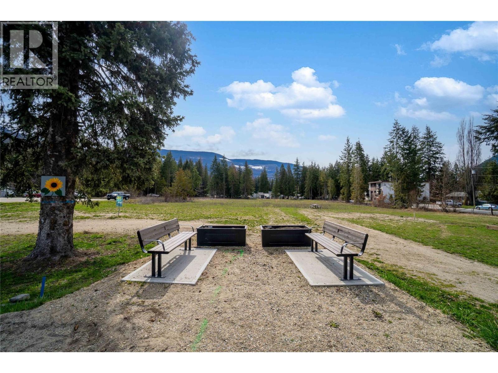 266 Sunset Drive, Sicamous, BC
