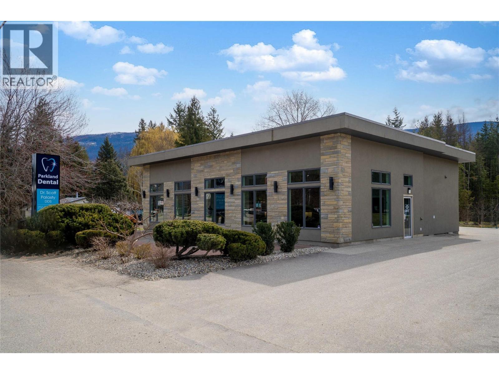 266 Sunset Drive, Sicamous, BC