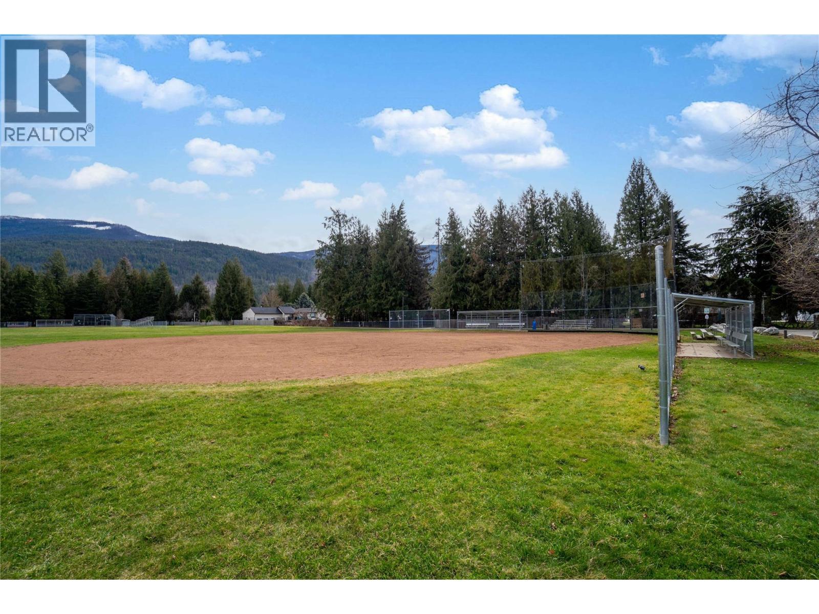 266 Sunset Drive, Sicamous, BC