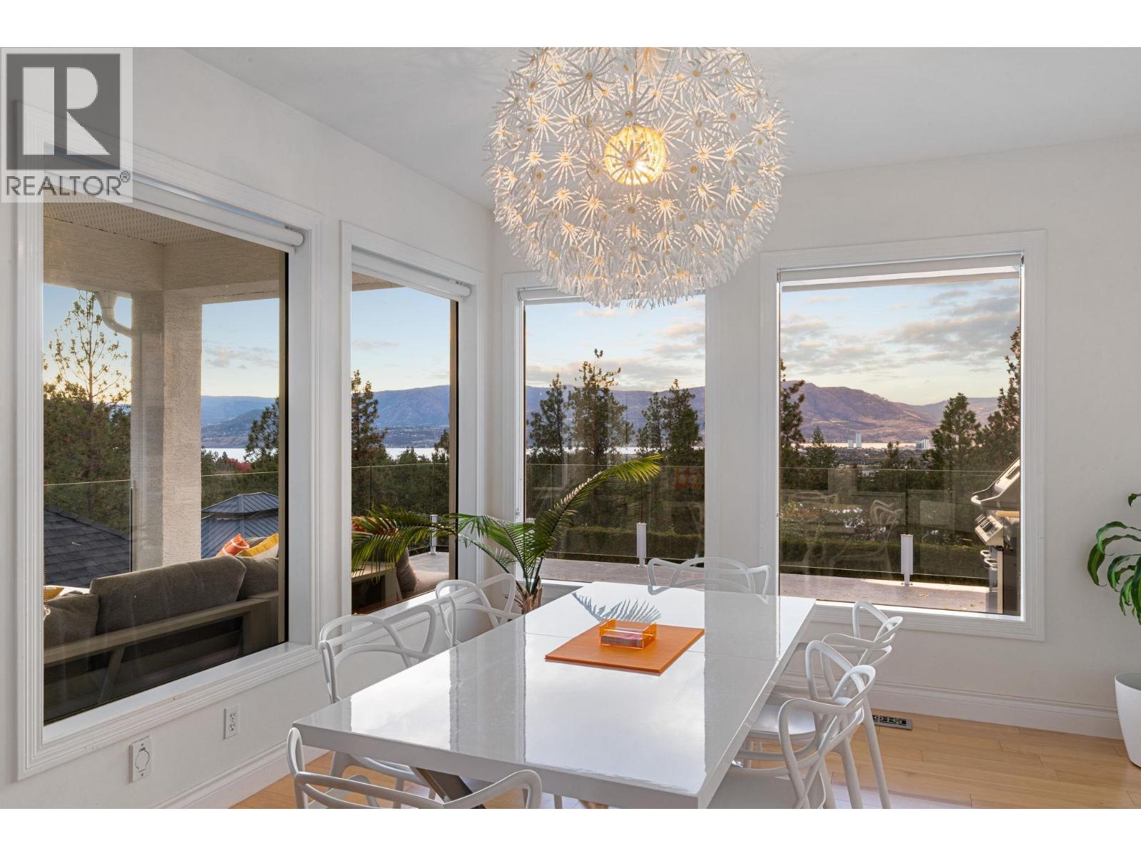 2270 Grantham Road, Kelowna, BC - Indoor
