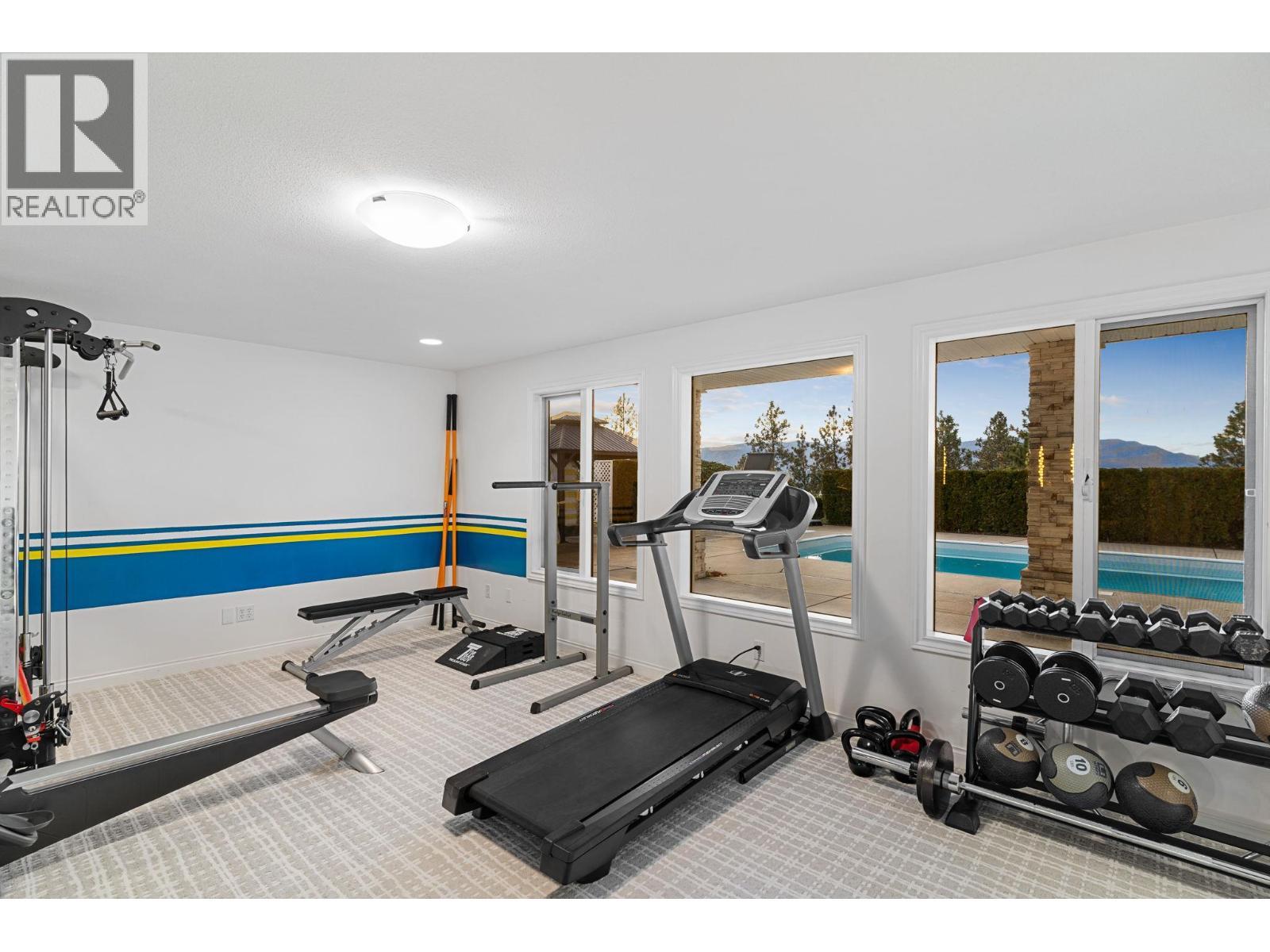 2270 Grantham Road, Kelowna, BC - Indoor Photo Showing Gym Room