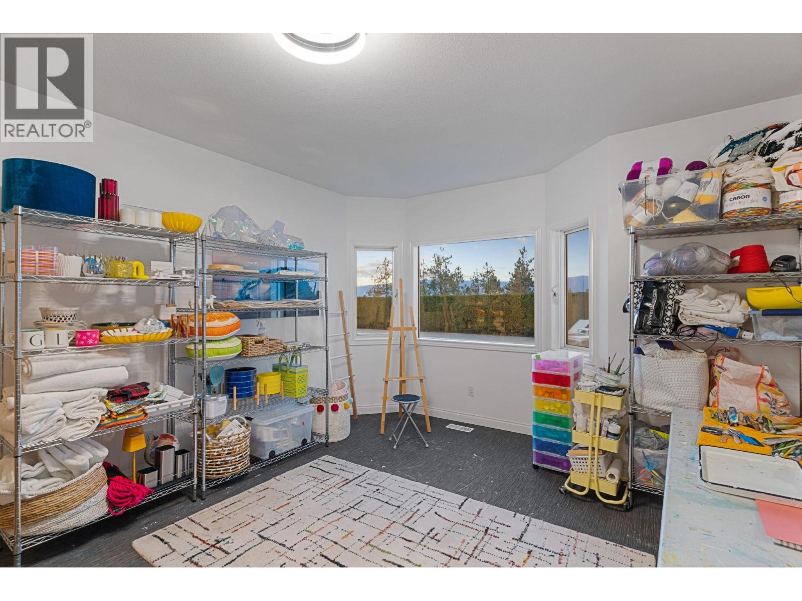 2270 Grantham Road, Kelowna, BC - Indoor