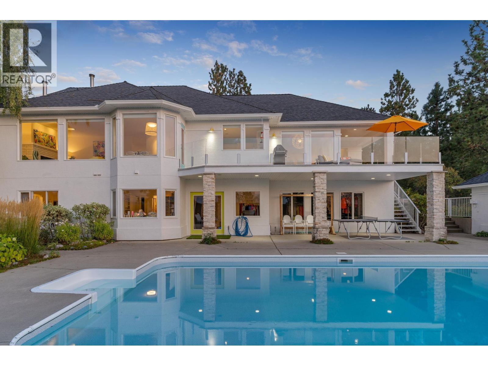 2270 Grantham Road, Kelowna, BC - Outdoor With In Ground Pool