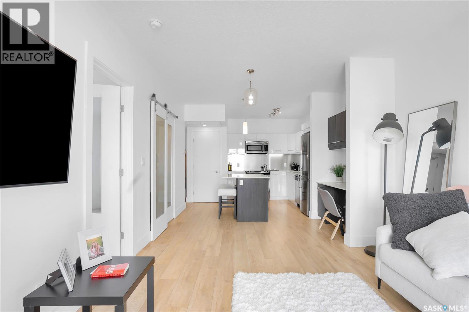 206 404 C Avenue S, Saskatoon, SK - Indoor