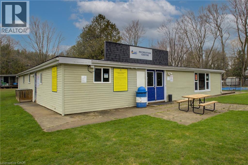 8 Maple, Mount Forest, ON - Outdoor