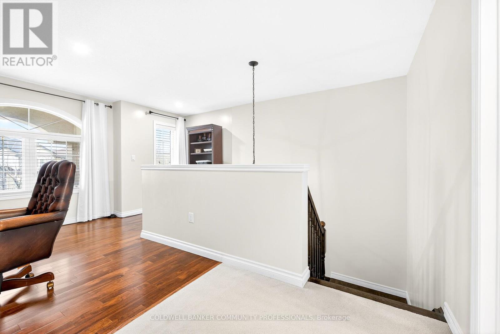 182 Irwin Avenue, Hamilton, ON - Indoor Photo Showing Other Room