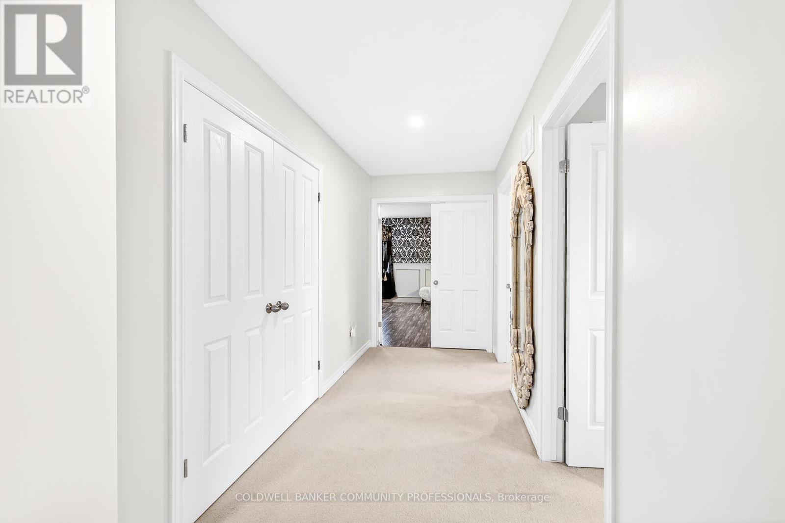 182 Irwin Avenue, Hamilton, ON - Indoor Photo Showing Other Room