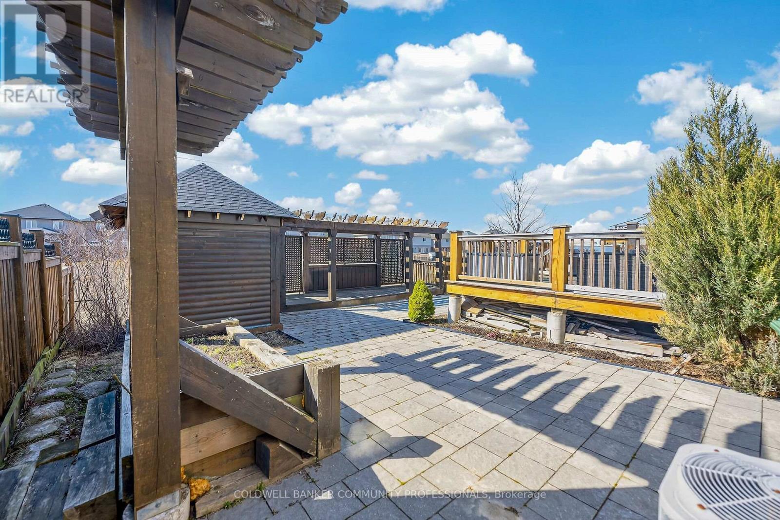 182 Irwin Avenue, Hamilton, ON - Outdoor With Deck Patio Veranda