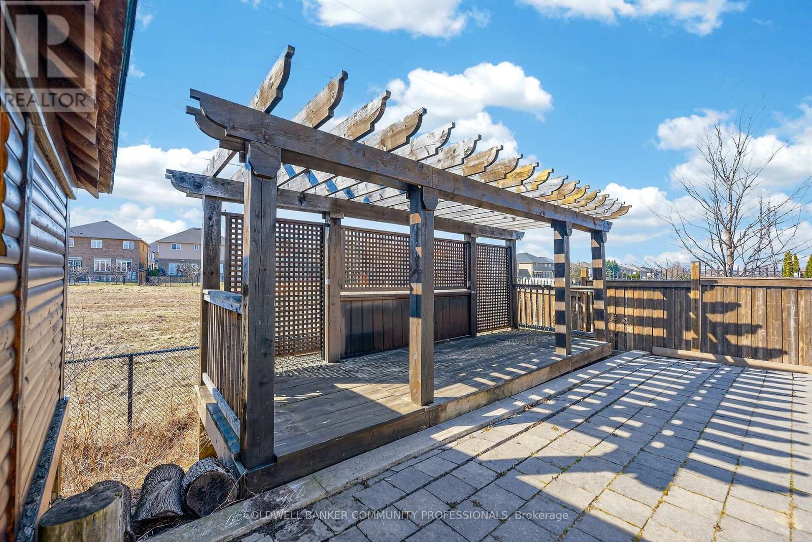 182 Irwin Avenue, Hamilton, ON - Outdoor With Deck Patio Veranda