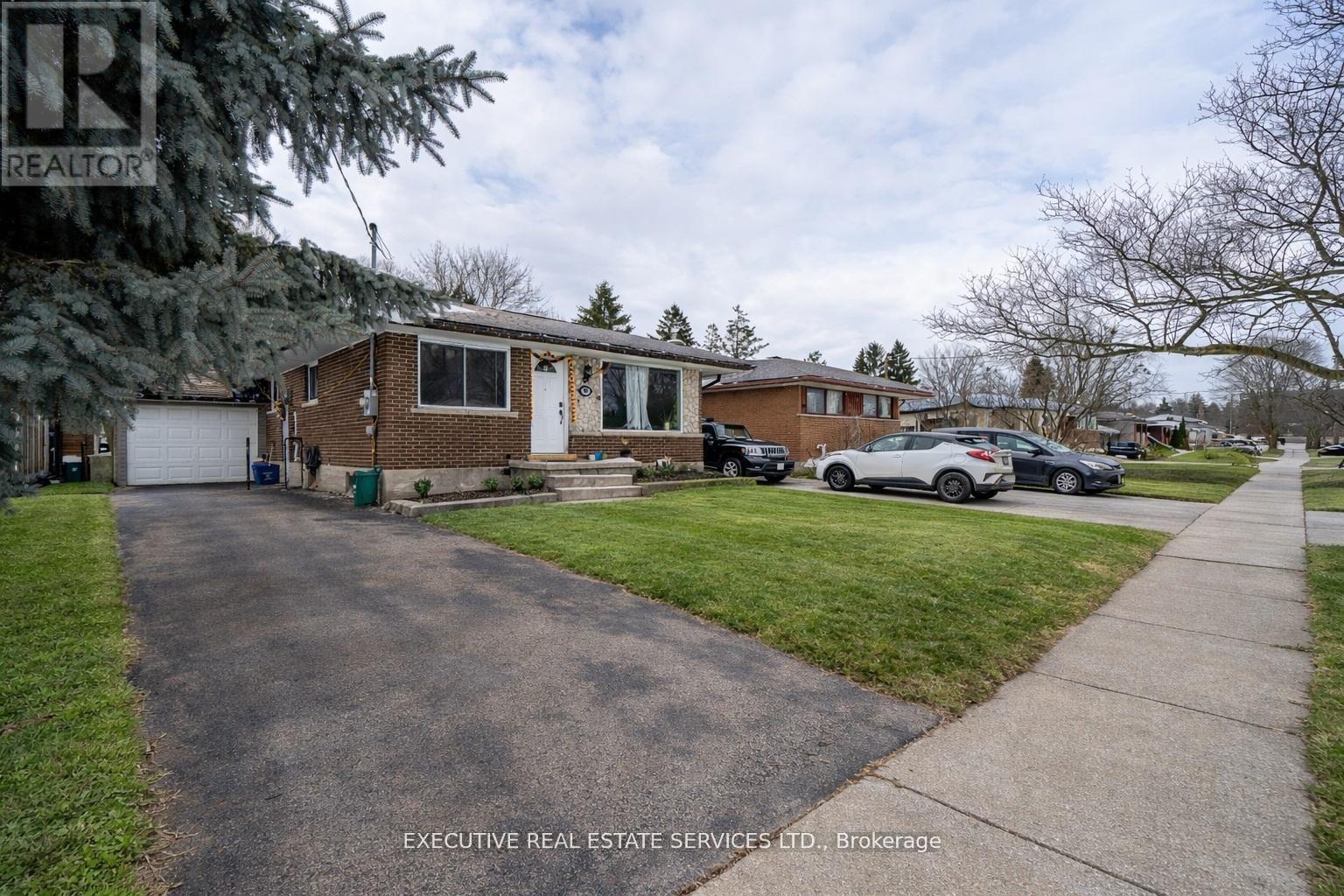 268 Ross Avenue, Kitchener, ON - Outdoor