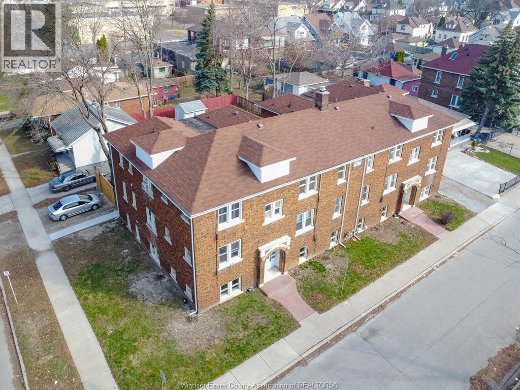 706 Elliott End Unit# 5A, Windsor, ON - Outdoor