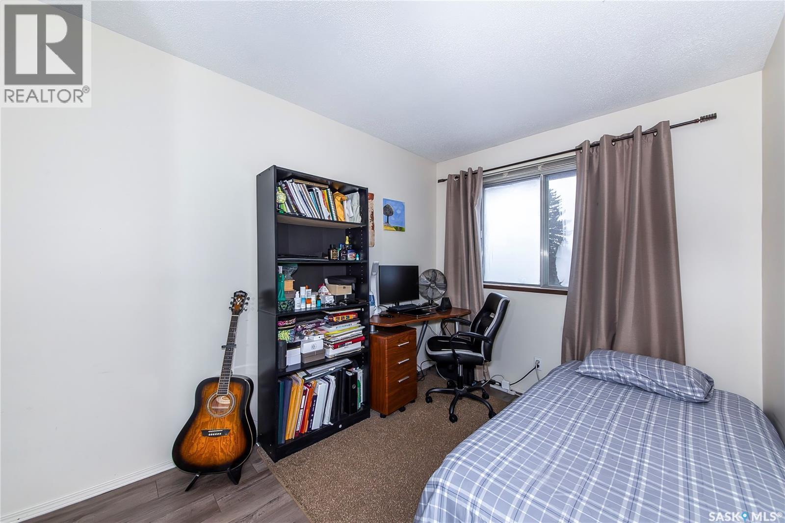 147 1128 Mckercher Drive, Saskatoon, SK - Indoor Photo Showing Bedroom