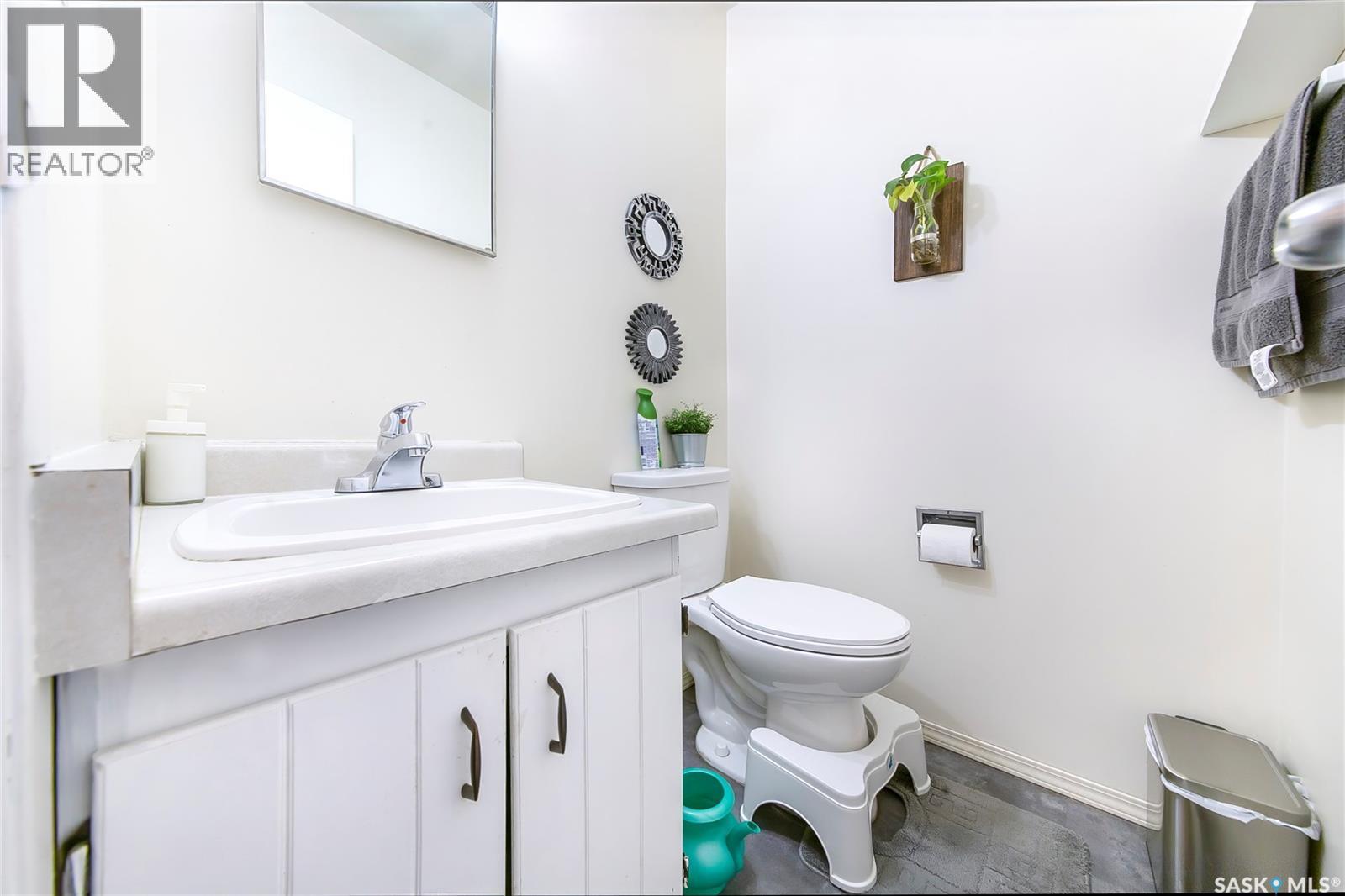 147 1128 Mckercher Drive, Saskatoon, SK - Indoor Photo Showing Bathroom