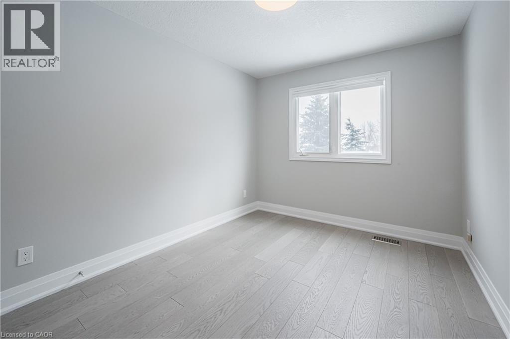 567 Rustic Drive, Waterloo, ON - Indoor Photo Showing Other Room