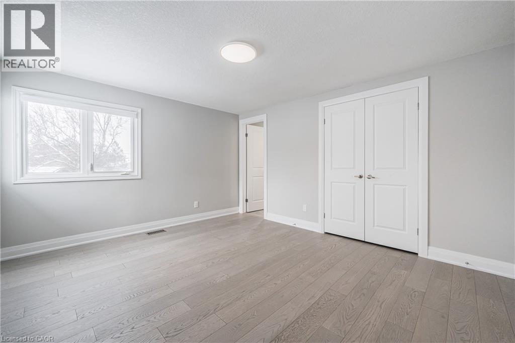 567 Rustic Drive, Waterloo, ON - Indoor Photo Showing Other Room