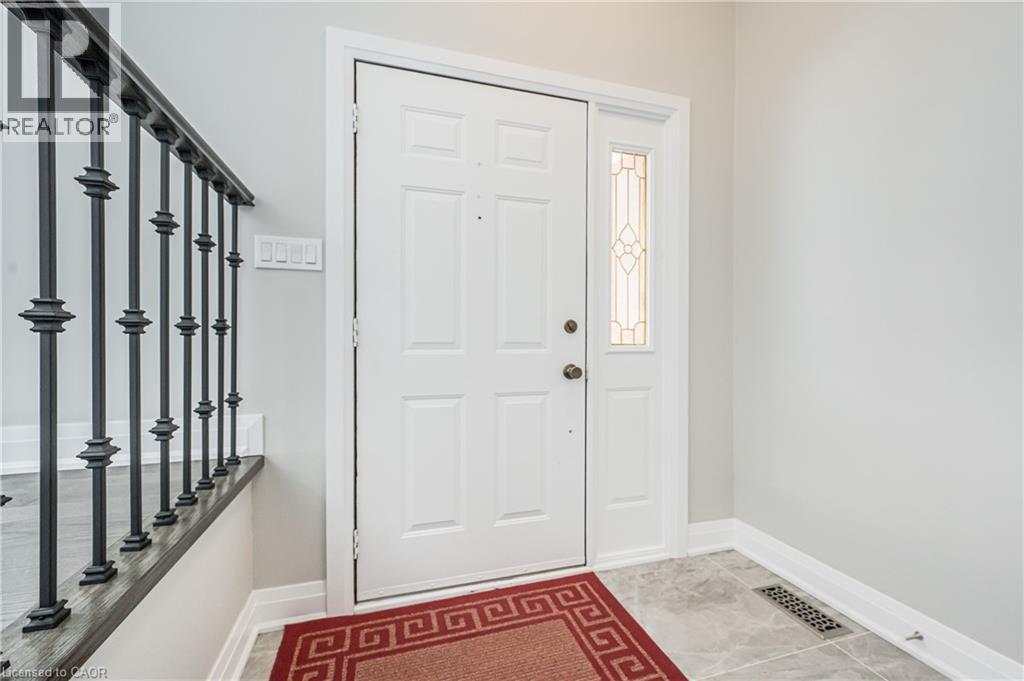 567 Rustic Drive, Waterloo, ON - Indoor Photo Showing Other Room