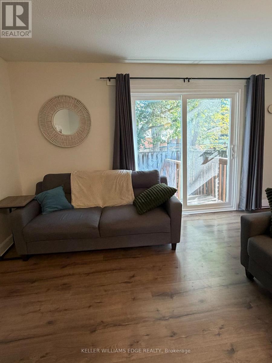 3 - 3 Tiffany Place, Quinte West, ON - Indoor Photo Showing Living Room