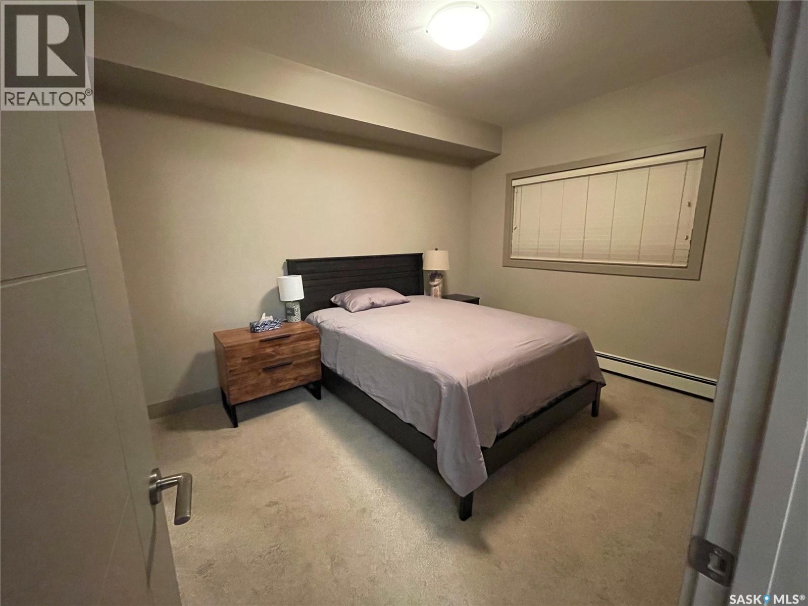 211 115 Willowgrove Crescent, Saskatoon, SK - Indoor Photo Showing Bedroom