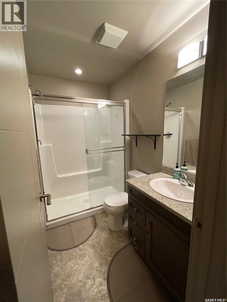 211 115 Willowgrove Crescent, Saskatoon, SK - Indoor Photo Showing Bathroom