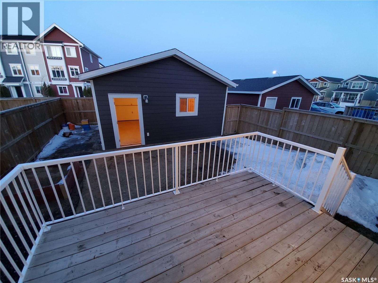 447 Eaton Lane, Saskatoon, SK - Outdoor With Exterior