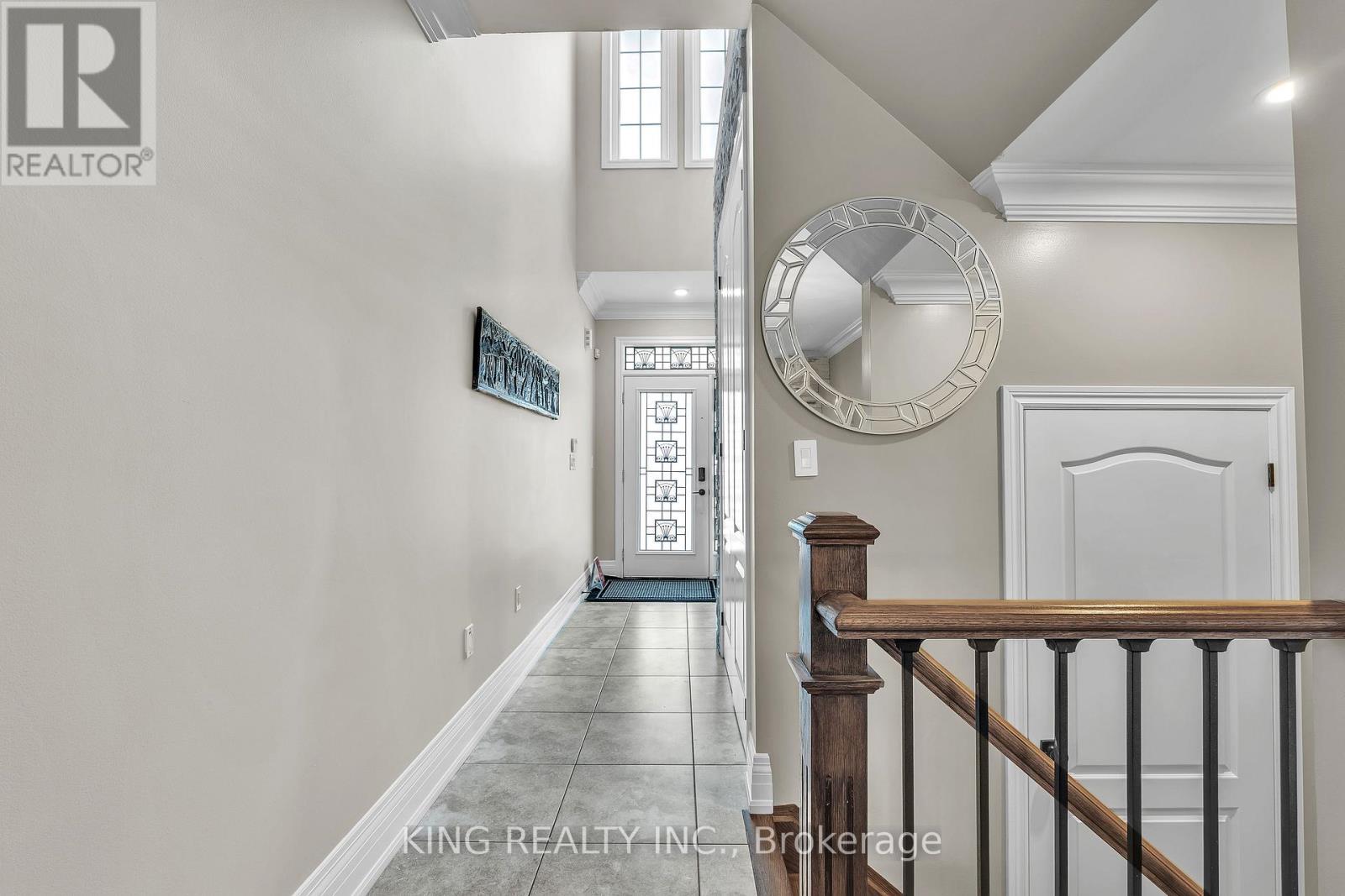 174 Minto Crescent, Milton, ON - Indoor Photo Showing Other Room