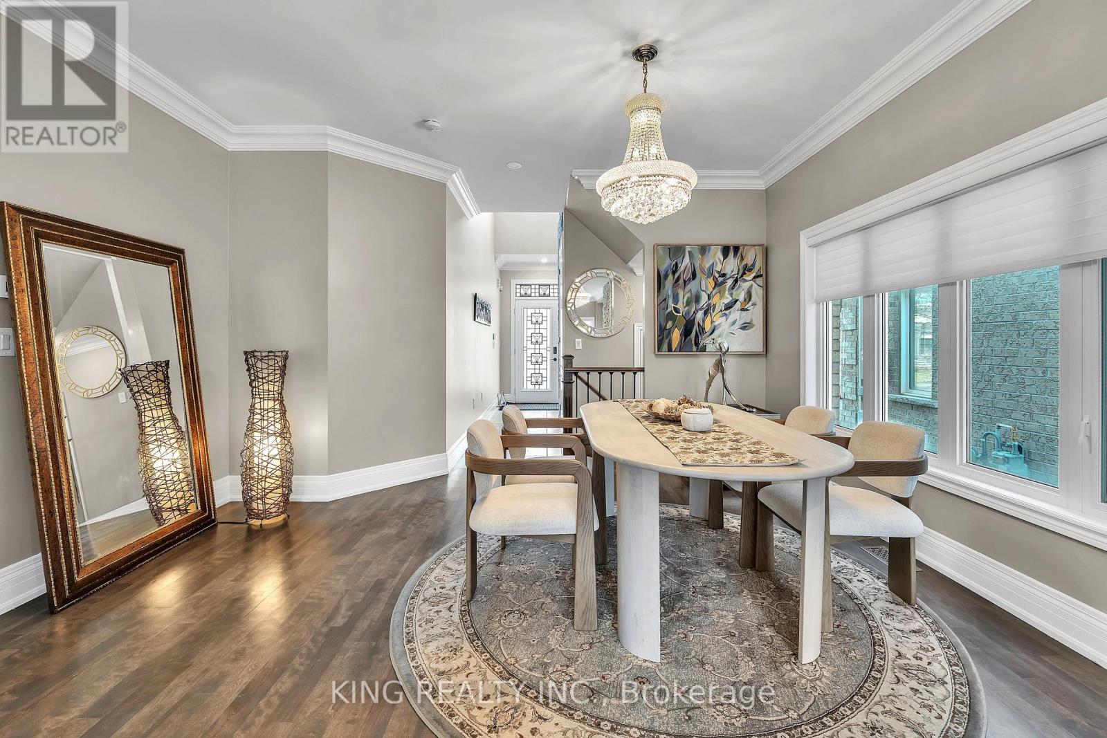 174 Minto Crescent, Milton, ON - Indoor Photo Showing Dining Room