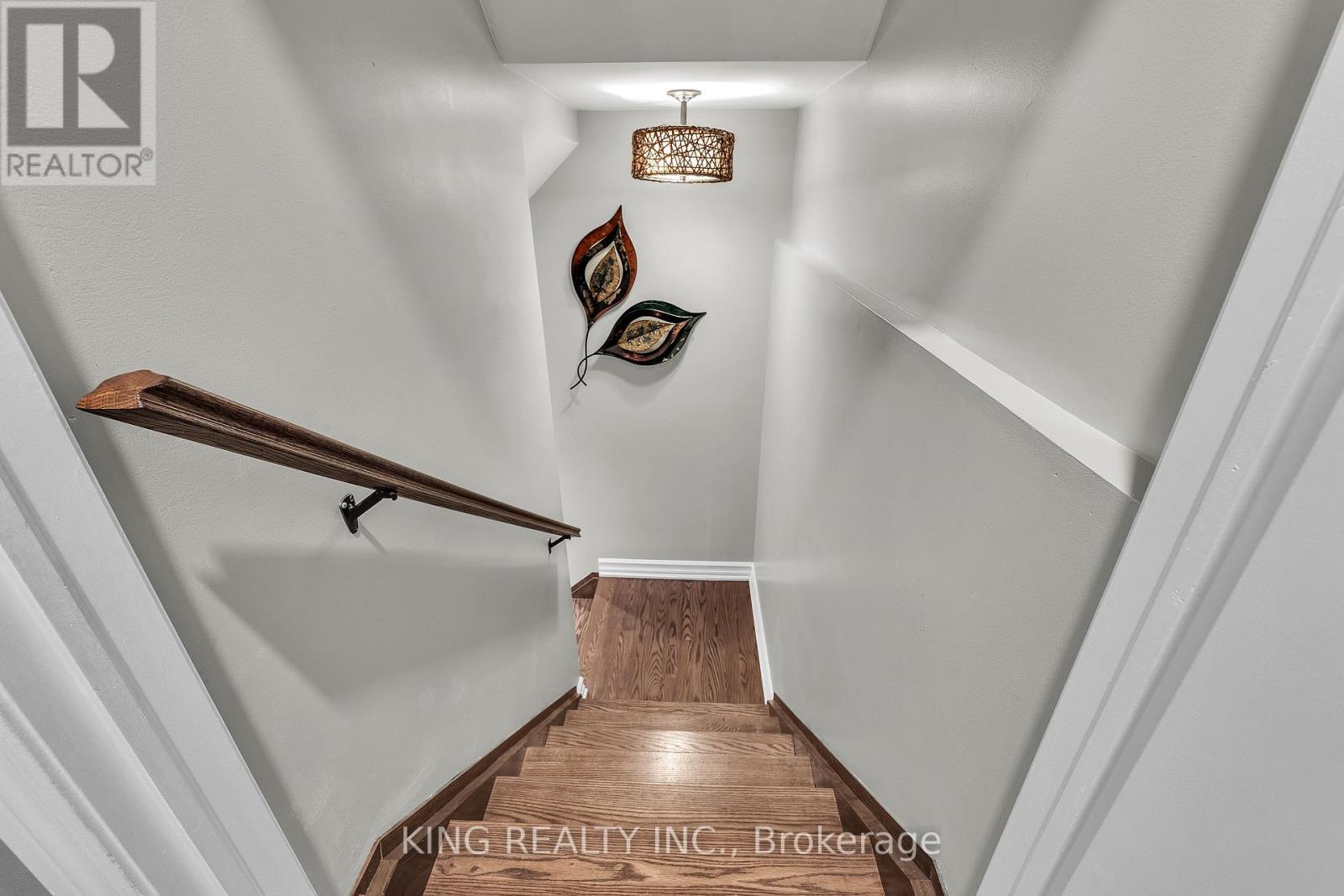 174 Minto Crescent, Milton, ON - Indoor Photo Showing Other Room