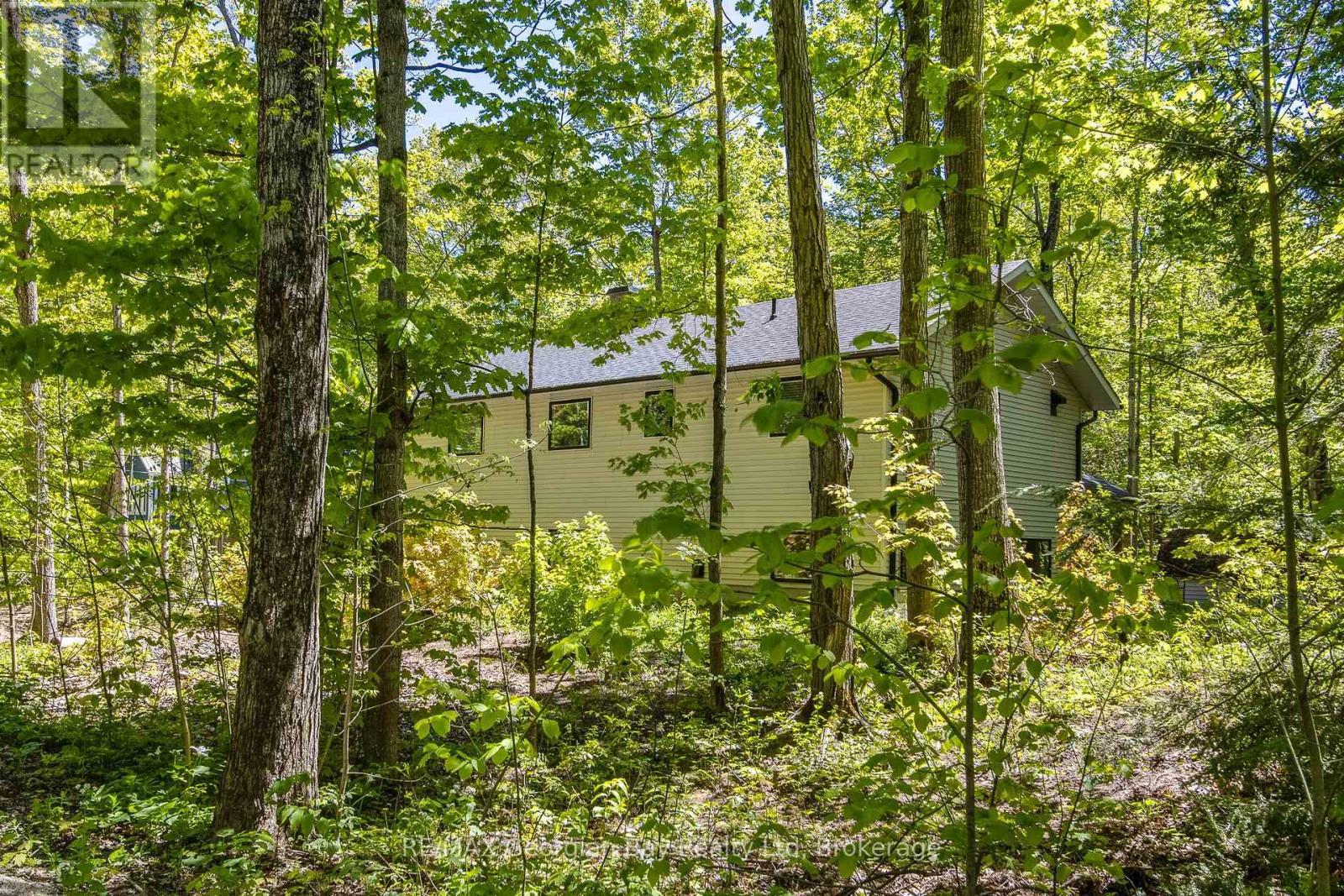 2 Belle Vue Avenue, Tiny, ON - Outdoor