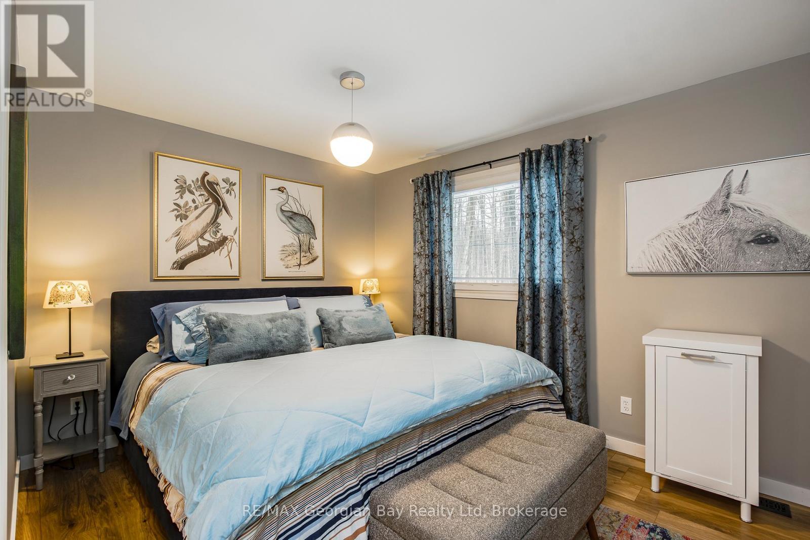 2 Belle Vue Avenue, Tiny, ON - Indoor Photo Showing Bedroom
