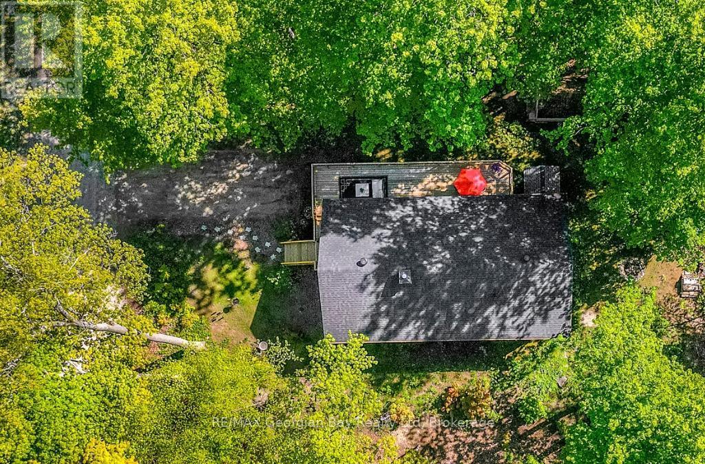 2 Belle Vue Avenue, Tiny, ON - Outdoor