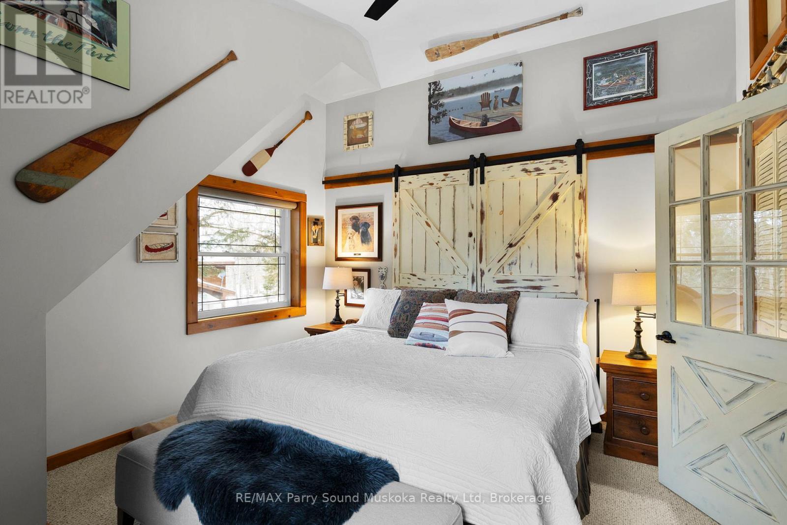6 West Point Drive, Mckellar, ON - Indoor Photo Showing Bedroom