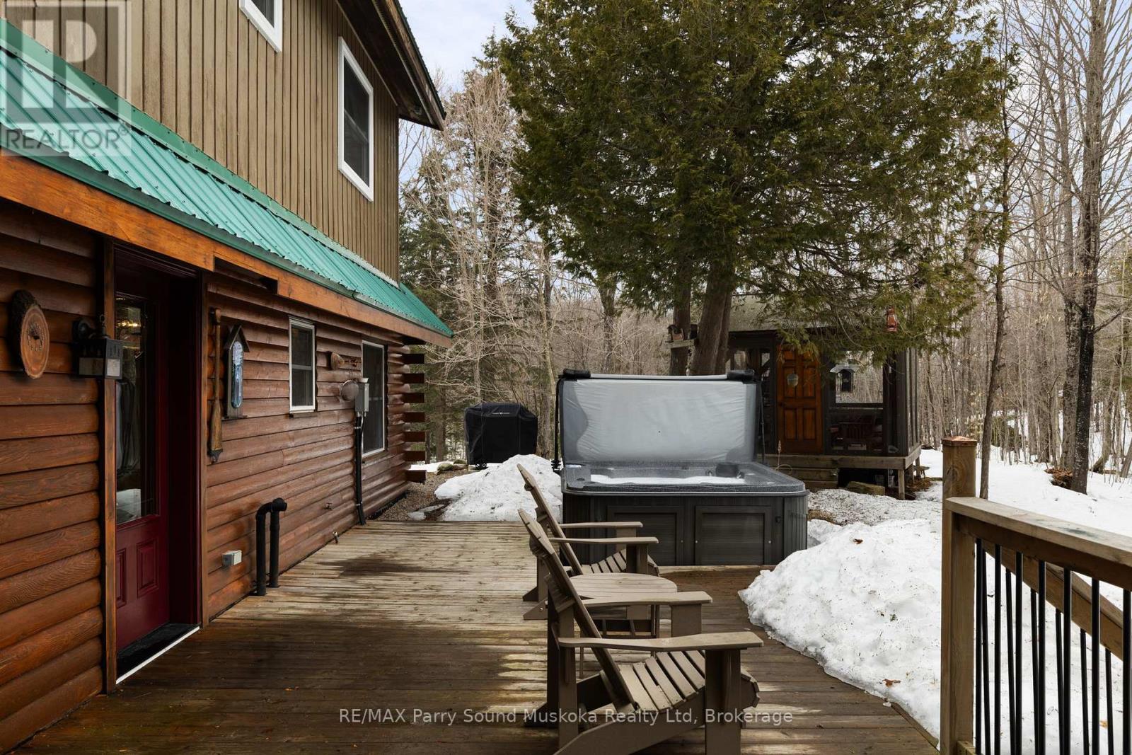 6 West Point Drive, Mckellar, ON - Outdoor With Exterior