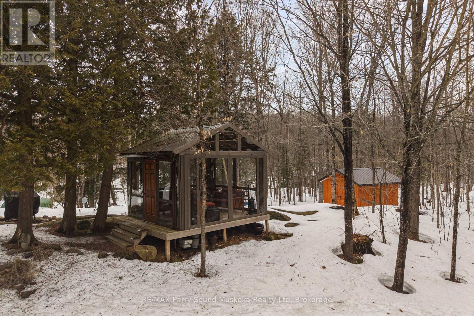 6 West Point Drive, Mckellar, ON - Outdoor