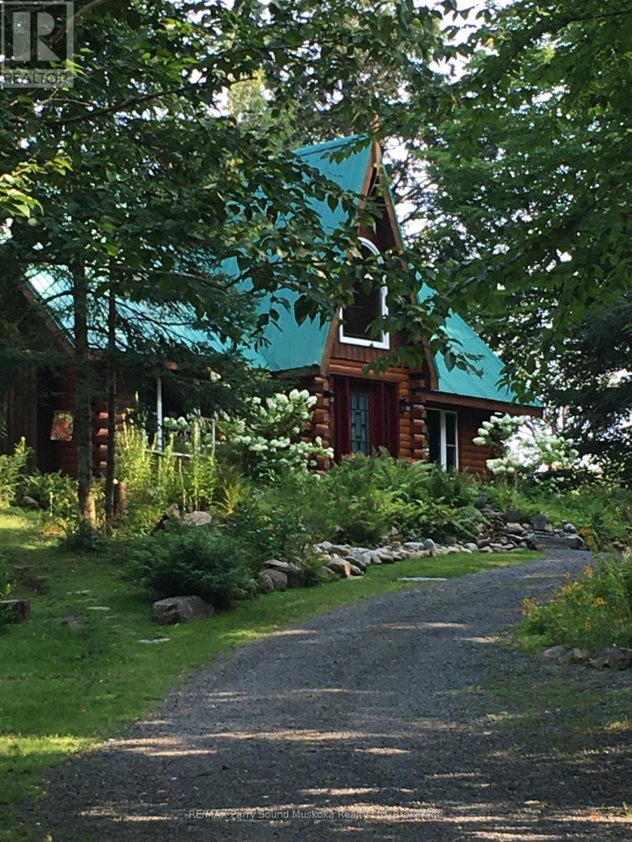 6 West Point Drive, Mckellar, ON - Outdoor