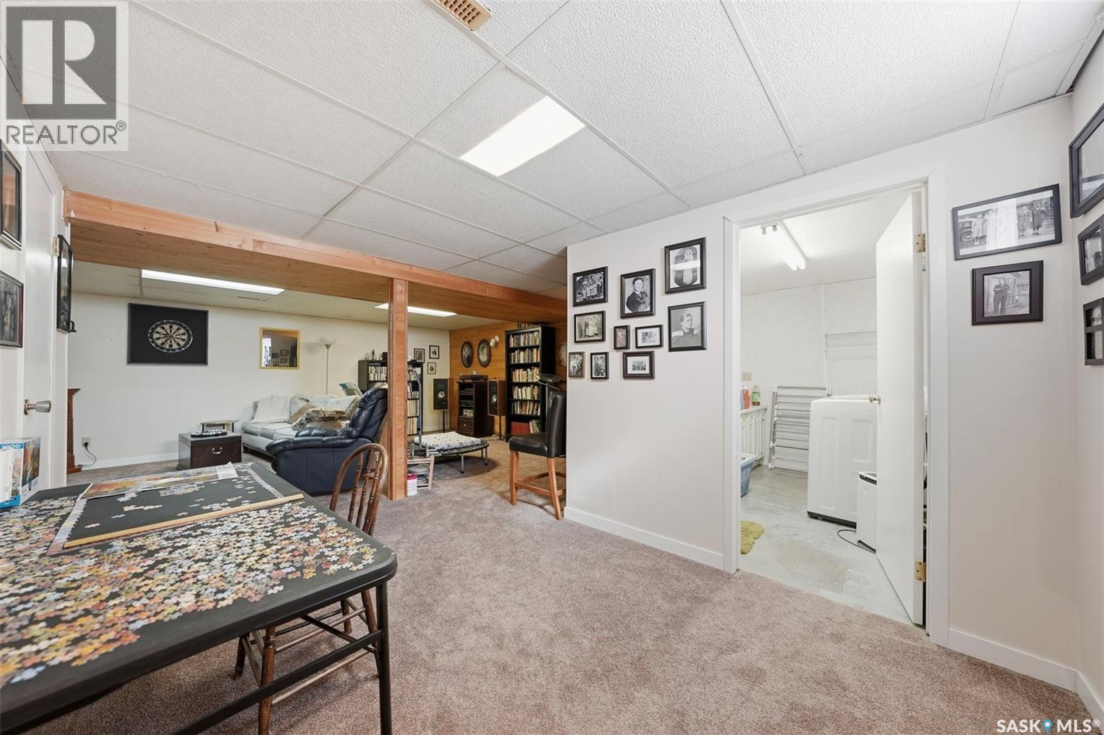 313 7Th Avenue W, Watrous, SK - Indoor