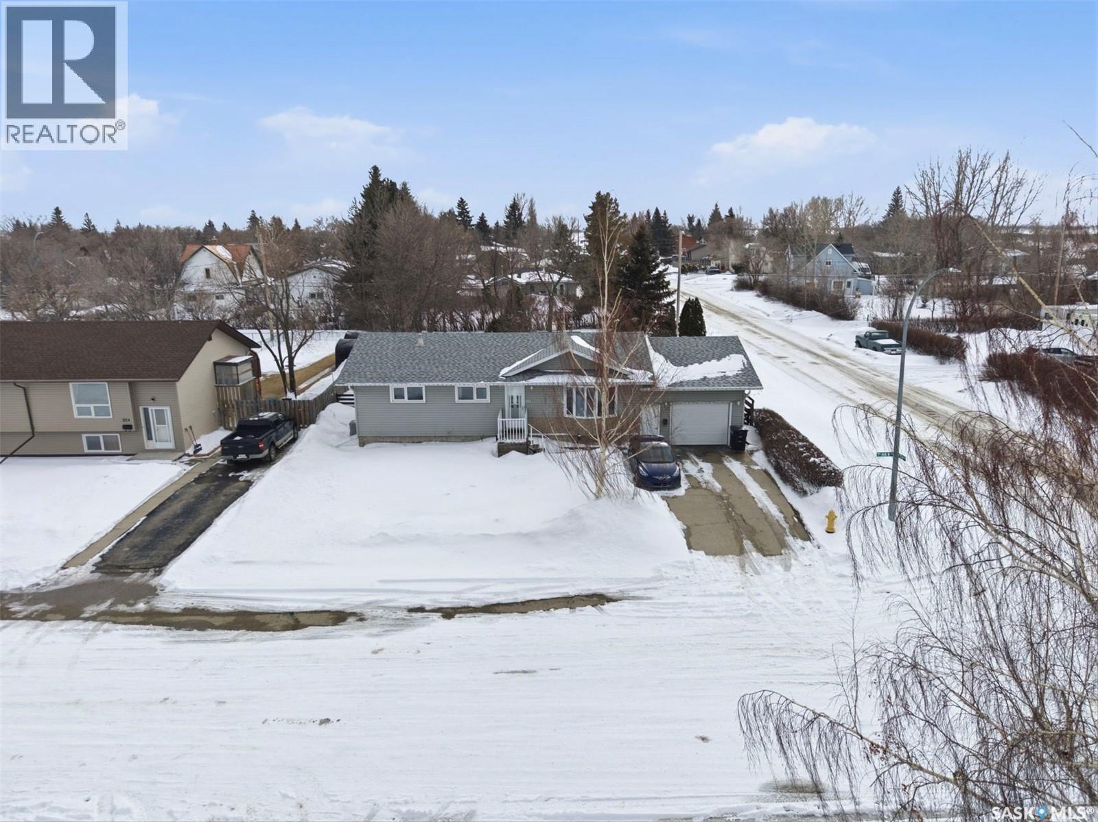 313 7Th Avenue W, Watrous, SK - Outdoor